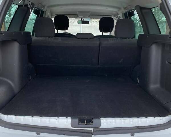 Белый Рено Дастер, объемом двигателя 1.46 л и пробегом 280 тыс. км за 8200 $, фото 29 на Automoto.ua