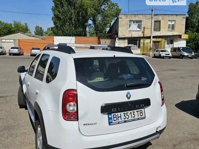 Белый Рено Дастер, объемом двигателя 1.6 л и пробегом 362 тыс. км за 7000 $, фото 3 на Automoto.ua