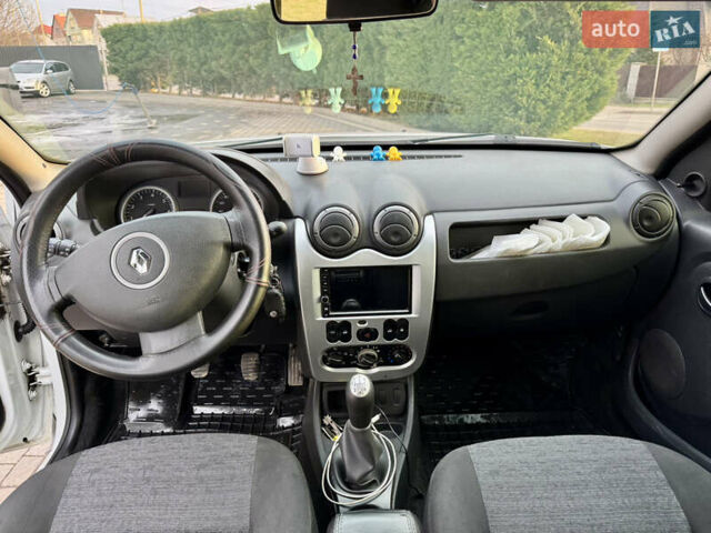 Белый Рено Дастер, объемом двигателя 1.46 л и пробегом 185 тыс. км за 8500 $, фото 9 на Automoto.ua