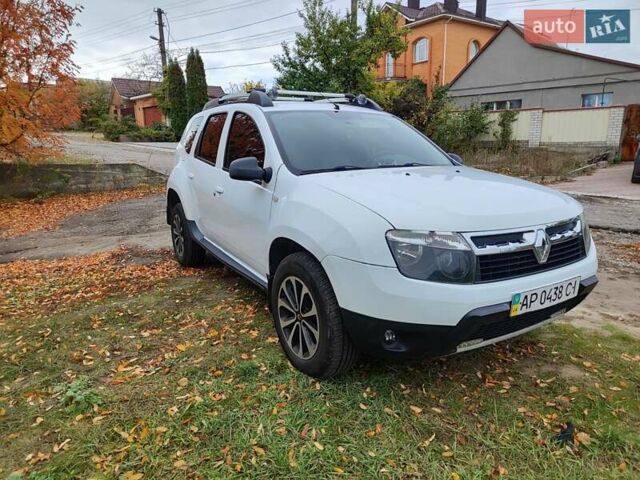 Білий Рено Дастер, об'ємом двигуна 1.5 л та пробігом 312 тис. км за 9300 $, фото 1 на Automoto.ua