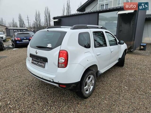 Белый Рено Дастер, объемом двигателя 2 л и пробегом 186 тыс. км за 9800 $, фото 3 на Automoto.ua