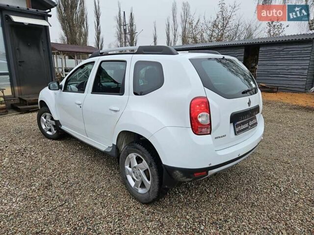 Белый Рено Дастер, объемом двигателя 2 л и пробегом 186 тыс. км за 9800 $, фото 5 на Automoto.ua