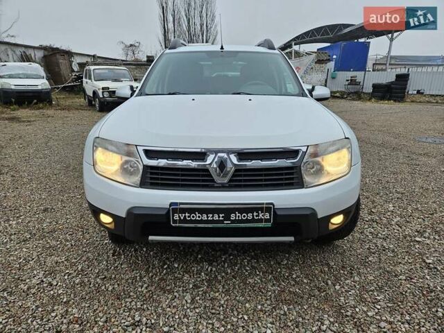 Белый Рено Дастер, объемом двигателя 2 л и пробегом 186 тыс. км за 9800 $, фото 1 на Automoto.ua
