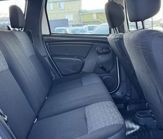 Білий Рено Дастер, об'ємом двигуна 1.5 л та пробігом 204 тис. км за 8800 $, фото 16 на Automoto.ua