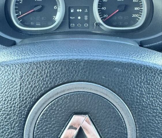 Білий Рено Дастер, об'ємом двигуна 1.5 л та пробігом 204 тис. км за 8800 $, фото 12 на Automoto.ua