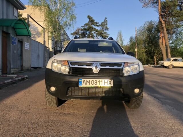 Білий Рено Дастер, об'ємом двигуна 1.5 л та пробігом 223 тис. км за 9700 $, фото 1 на Automoto.ua