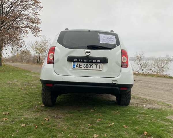 Белый Рено Дастер, объемом двигателя 1.6 л и пробегом 223 тыс. км за 6899 $, фото 6 на Automoto.ua