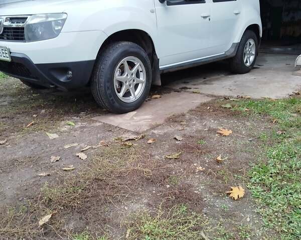 Білий Рено Дастер, об'ємом двигуна 1.5 л та пробігом 189 тис. км за 10300 $, фото 9 на Automoto.ua