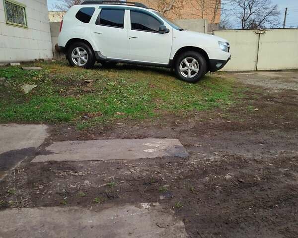 Білий Рено Дастер, об'ємом двигуна 1.5 л та пробігом 189 тис. км за 10300 $, фото 19 на Automoto.ua