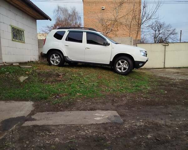 Білий Рено Дастер, об'ємом двигуна 1.5 л та пробігом 189 тис. км за 10300 $, фото 5 на Automoto.ua