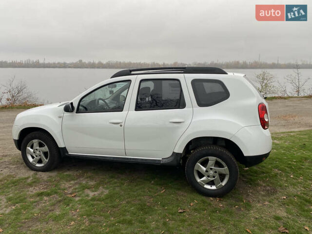 Белый Рено Дастер, объемом двигателя 1.6 л и пробегом 223 тыс. км за 6899 $, фото 9 на Automoto.ua