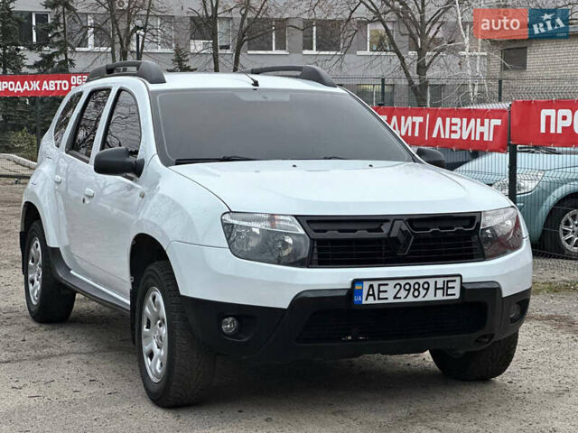 Белый Рено Дастер, объемом двигателя 1.6 л и пробегом 138 тыс. км за 8499 $, фото 3 на Automoto.ua