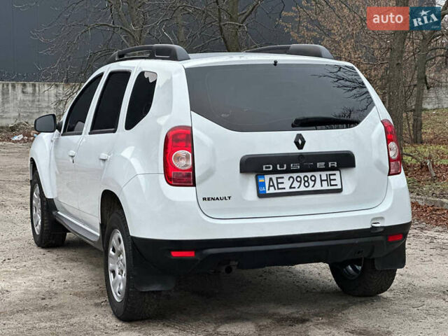 Белый Рено Дастер, объемом двигателя 1.6 л и пробегом 138 тыс. км за 8499 $, фото 8 на Automoto.ua