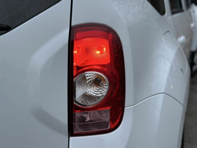 Белый Рено Дастер, объемом двигателя 1.6 л и пробегом 136 тыс. км за 8500 $, фото 20 на Automoto.ua