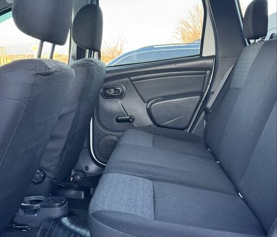 Білий Рено Дастер, об'ємом двигуна 1.5 л та пробігом 204 тис. км за 8800 $, фото 14 на Automoto.ua