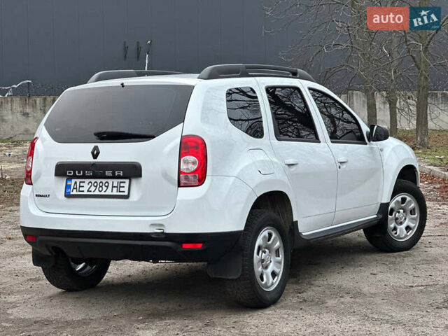 Белый Рено Дастер, объемом двигателя 1.6 л и пробегом 138 тыс. км за 8499 $, фото 7 на Automoto.ua