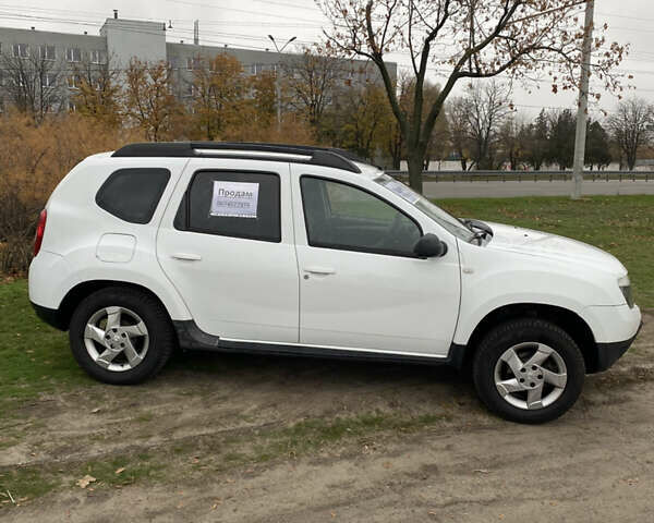 Белый Рено Дастер, объемом двигателя 1.6 л и пробегом 223 тыс. км за 6899 $, фото 10 на Automoto.ua