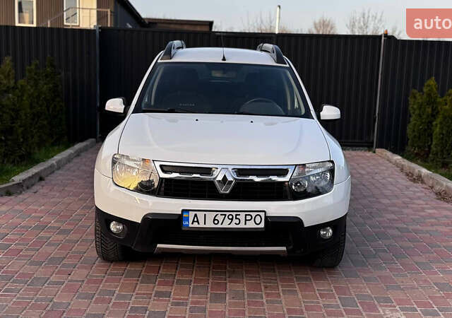 Білий Рено Дастер, об'ємом двигуна 1.6 л та пробігом 125 тис. км за 9999 $, фото 10 на Automoto.ua