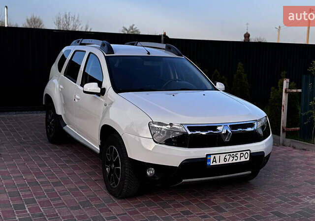 Білий Рено Дастер, об'ємом двигуна 1.6 л та пробігом 125 тис. км за 9999 $, фото 6 на Automoto.ua