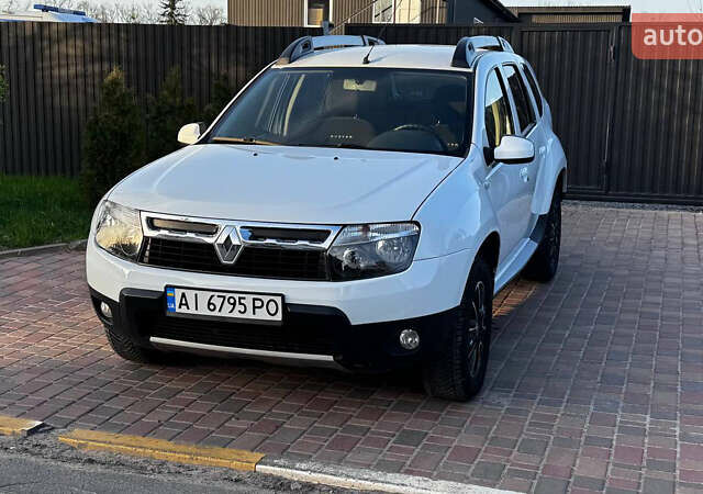Білий Рено Дастер, об'ємом двигуна 1.6 л та пробігом 125 тис. км за 10500 $, фото 1 на Automoto.ua