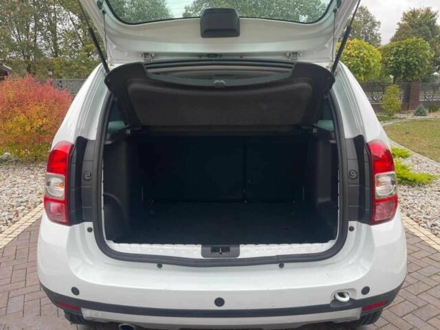 Белый Рено Дастер, объемом двигателя 1.5 л и пробегом 160 тыс. км за 8600 $, фото 7 на Automoto.ua