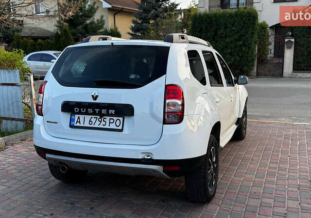 Білий Рено Дастер, об'ємом двигуна 1.6 л та пробігом 125 тис. км за 10500 $, фото 9 на Automoto.ua