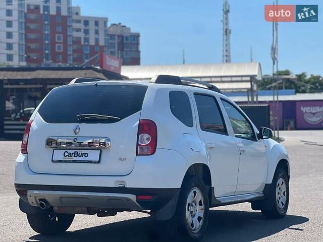 Белый Рено Дастер, объемом двигателя 2 л и пробегом 93 тыс. км за 9600 $, фото 9 на Automoto.ua