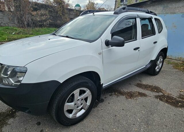Білий Рено Дастер, об'ємом двигуна 1.5 л та пробігом 74 тис. км за 10300 $, фото 1 на Automoto.ua