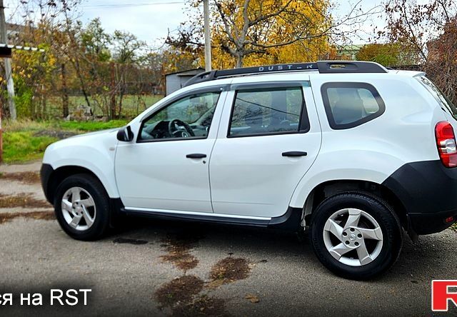 Білий Рено Дастер, об'ємом двигуна 1.5 л та пробігом 74 тис. км за 10300 $, фото 3 на Automoto.ua