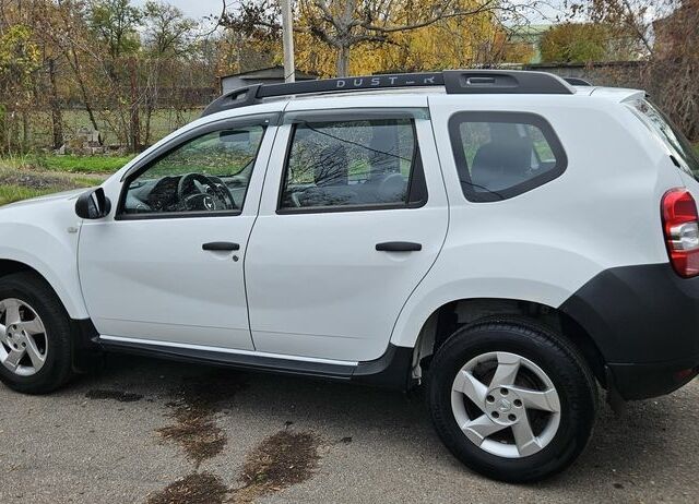 Білий Рено Дастер, об'ємом двигуна 1.5 л та пробігом 74 тис. км за 10300 $, фото 2 на Automoto.ua