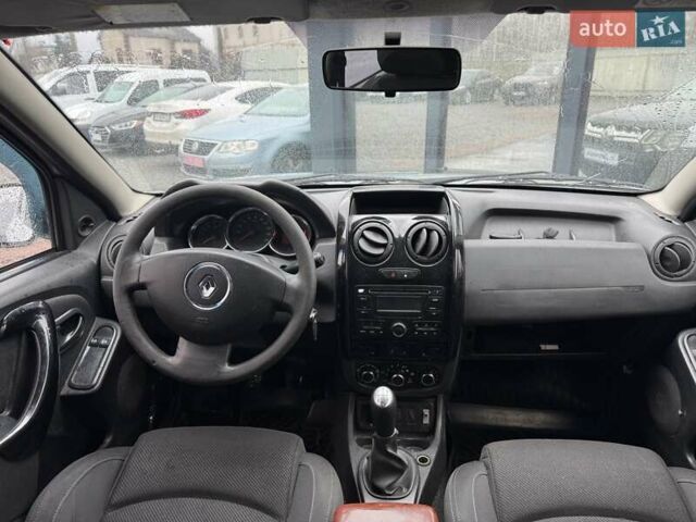 Білий Рено Дастер, об'ємом двигуна 1.6 л та пробігом 227 тис. км за 8790 $, фото 12 на Automoto.ua