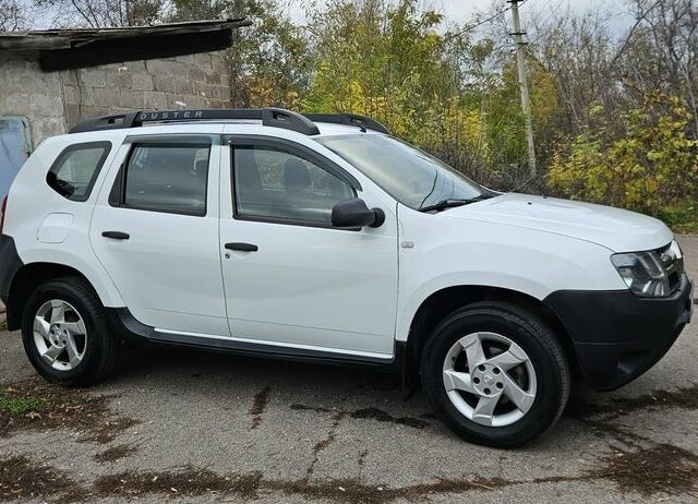 Білий Рено Дастер, об'ємом двигуна 1.5 л та пробігом 74 тис. км за 10300 $, фото 7 на Automoto.ua