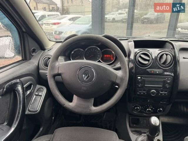 Білий Рено Дастер, об'ємом двигуна 1.6 л та пробігом 227 тис. км за 8790 $, фото 13 на Automoto.ua