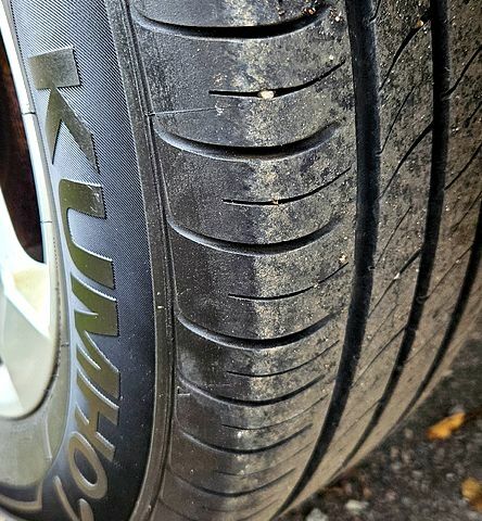 Білий Рено Дастер, об'ємом двигуна 1.5 л та пробігом 74 тис. км за 10300 $, фото 12 на Automoto.ua