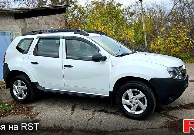 Білий Рено Дастер, об'ємом двигуна 1.5 л та пробігом 74 тис. км за 10300 $, фото 4 на Automoto.ua