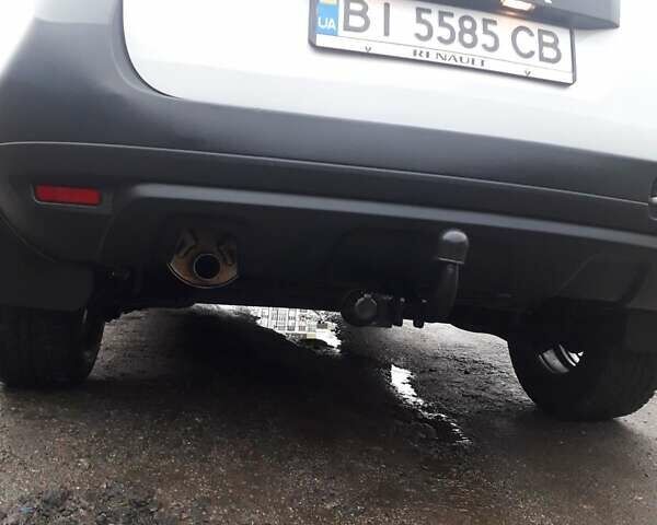 Белый Рено Дастер, объемом двигателя 1.46 л и пробегом 120 тыс. км за 11200 $, фото 12 на Automoto.ua