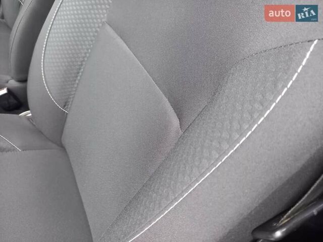 Білий Рено Дастер, об'ємом двигуна 1.5 л та пробігом 142 тис. км за 11700 $, фото 29 на Automoto.ua