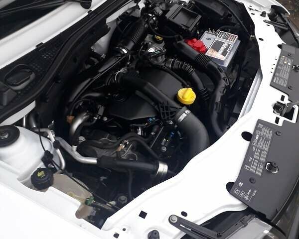 Белый Рено Дастер, объемом двигателя 1.46 л и пробегом 120 тыс. км за 11200 $, фото 11 на Automoto.ua