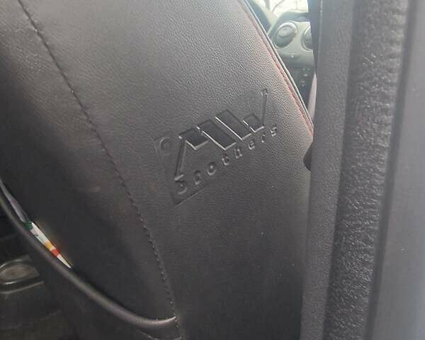 Белый Рено Дастер, объемом двигателя 1.46 л и пробегом 130 тыс. км за 12000 $, фото 6 на Automoto.ua