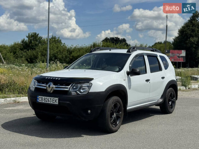 Белый Рено Дастер, объемом двигателя 1.6 л и пробегом 117 тыс. км за 10500 $, фото 16 на Automoto.ua
