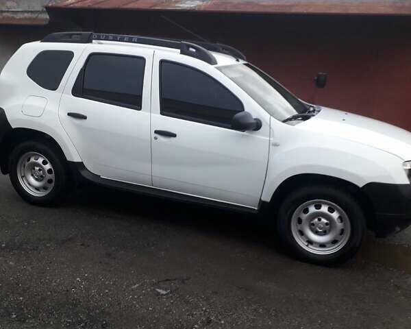 Белый Рено Дастер, объемом двигателя 1.46 л и пробегом 120 тыс. км за 11200 $, фото 3 на Automoto.ua