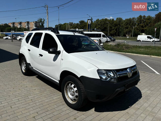 Белый Рено Дастер, объемом двигателя 1.5 л и пробегом 120 тыс. км за 11500 $, фото 13 на Automoto.ua