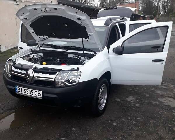 Белый Рено Дастер, объемом двигателя 1.46 л и пробегом 120 тыс. км за 11200 $, фото 26 на Automoto.ua