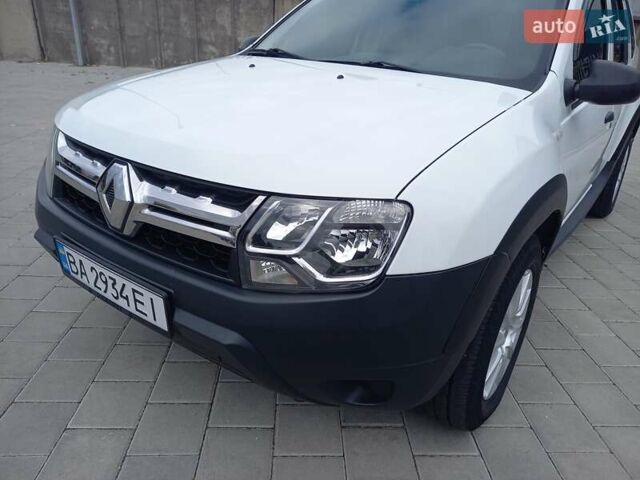 Білий Рено Дастер, об'ємом двигуна 1.5 л та пробігом 142 тис. км за 11700 $, фото 8 на Automoto.ua