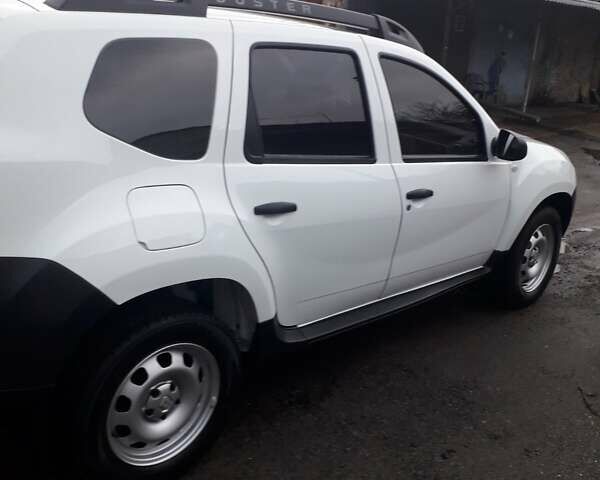Белый Рено Дастер, объемом двигателя 1.46 л и пробегом 120 тыс. км за 11200 $, фото 4 на Automoto.ua