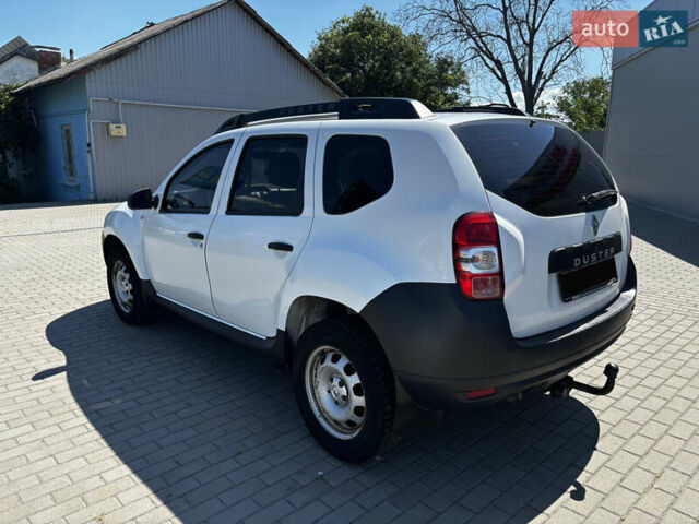 Белый Рено Дастер, объемом двигателя 1.5 л и пробегом 120 тыс. км за 11500 $, фото 6 на Automoto.ua