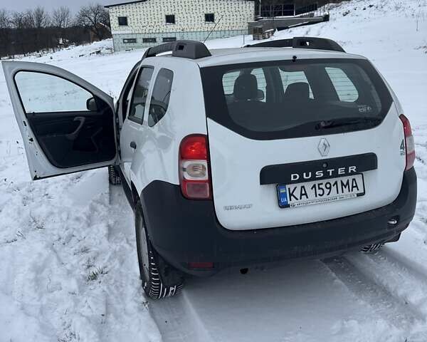 Белый Рено Дастер, объемом двигателя 1.46 л и пробегом 223 тыс. км за 11500 $, фото 3 на Automoto.ua