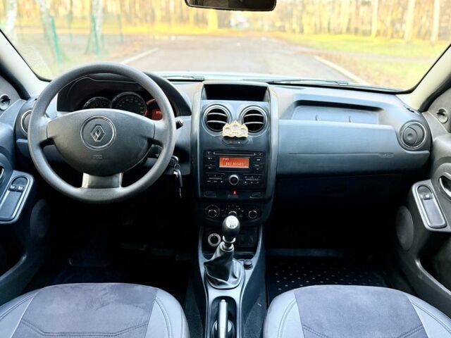 Білий Рено Дастер, об'ємом двигуна 1.5 л та пробігом 87 тис. км за 12700 $, фото 7 на Automoto.ua