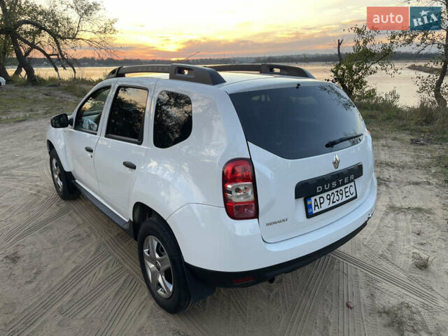 Белый Рено Дастер, объемом двигателя 1.46 л и пробегом 158 тыс. км за 10300 $, фото 21 на Automoto.ua