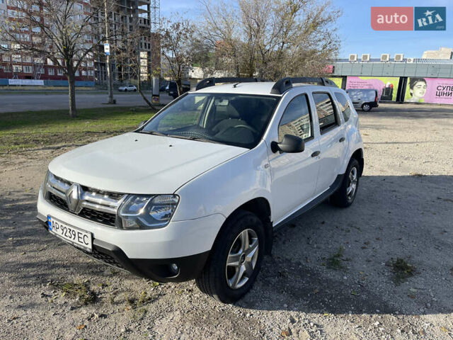 Белый Рено Дастер, объемом двигателя 1.46 л и пробегом 158 тыс. км за 9900 $, фото 4 на Automoto.ua